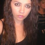Femme à plan q sur Paris