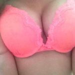 Petite nana de 23 ans cherche plan q