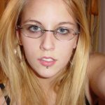 Plan q avec une coiffeuse sur Paris